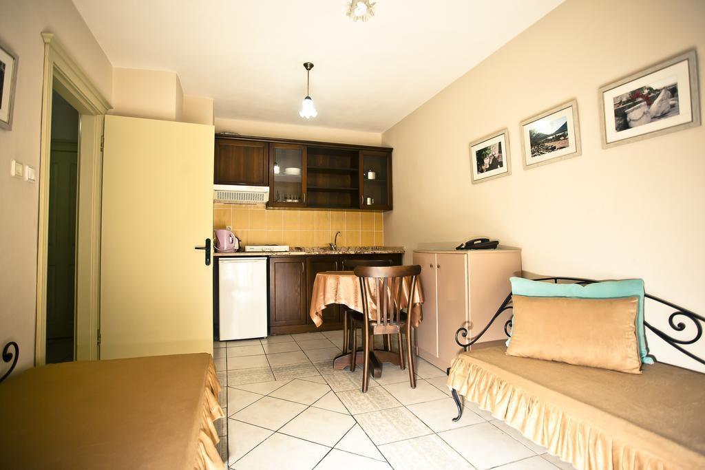 מרמריס T&G Apartments חדר תמונה