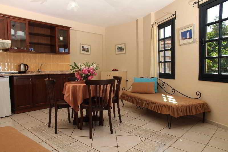 מרמריס T&G Apartments מראה חיצוני תמונה